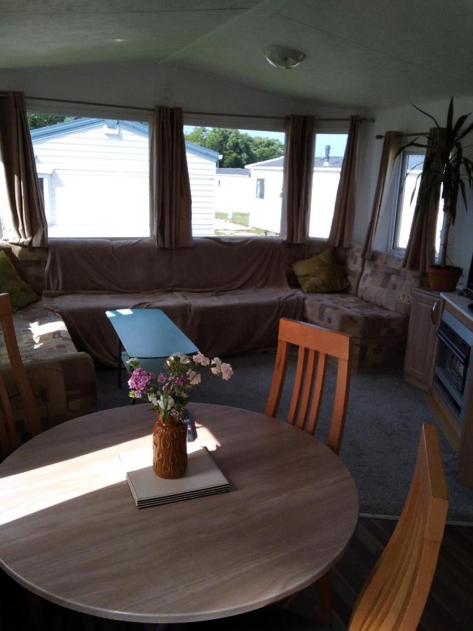 Private Caravan Situated At Parkdean Holiday Resort St Margaret'S At Cliffe Number 18 Exteriér fotografie